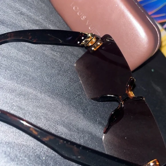 I don’t use. A friend bought for me and i never used them so they are brand new. - Picture 4 of 8